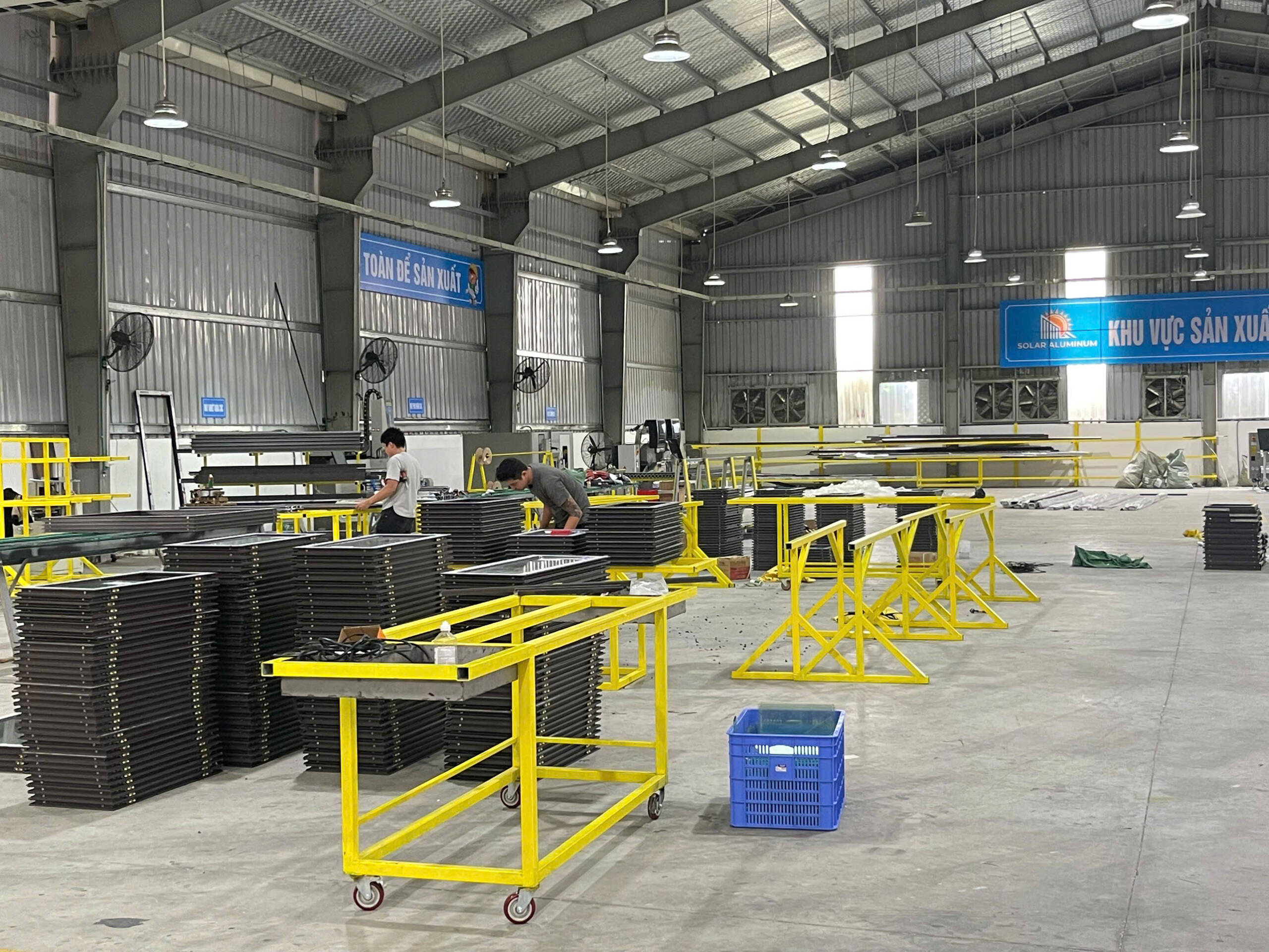 Khung nhôm, cửa kính, phụ kiện nhôm kính